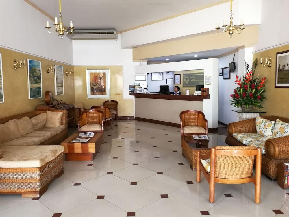 Hotel Villavicencio Plaza Buitenkant foto