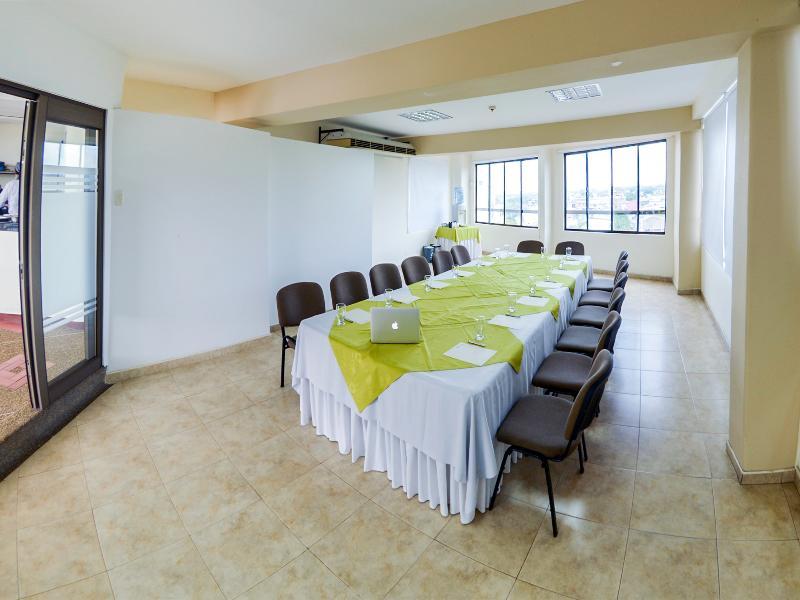 Hotel Villavicencio Plaza Buitenkant foto