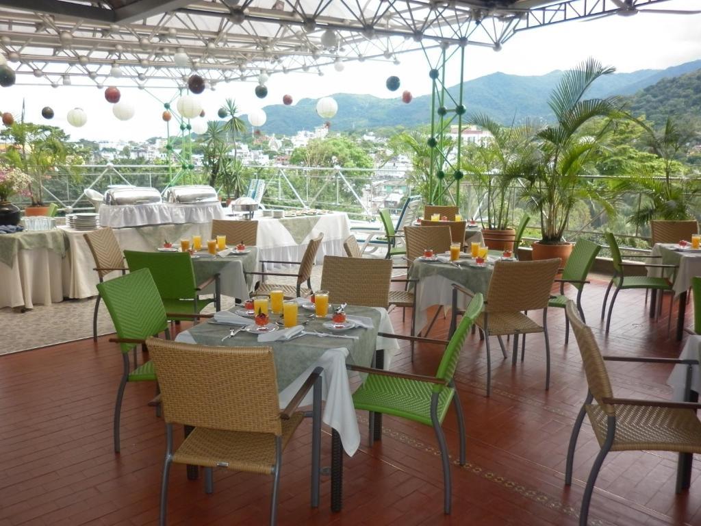 Hotel Villavicencio Plaza Buitenkant foto