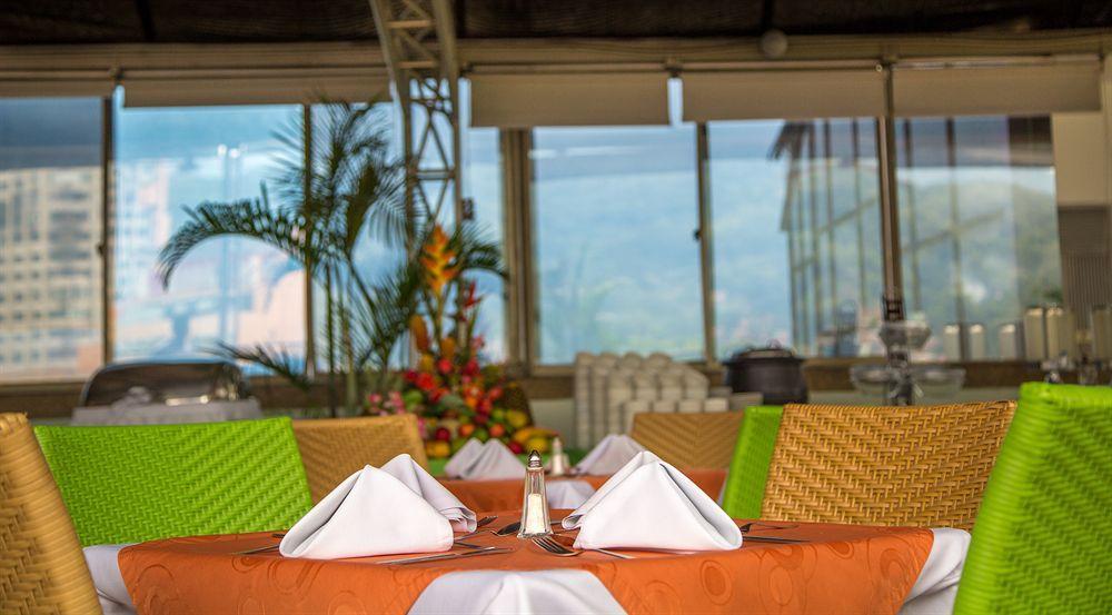 Hotel Villavicencio Plaza Buitenkant foto